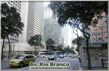 Av Rio Branco, no centro do Rio de Janeiro Sobre a Avenida Rio Branco