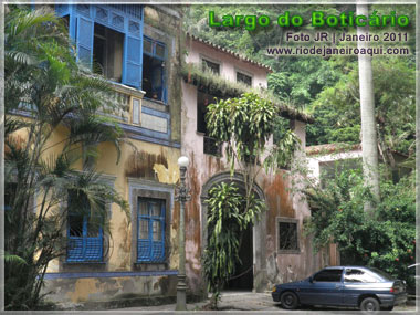 Casas estilo neocolonial do Largo do Botic�rio Casas estilo neocolonial do Largo do Boticário