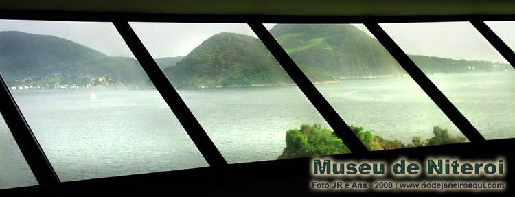 Museu de Niteroi com vista para a Baía de Guanabara