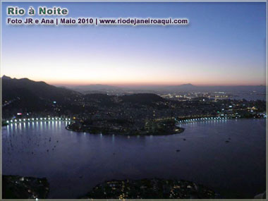 Enseada de Botafogo, Praia do Flamengo,da Ba&iacute;a de Guanabara ao cair da noite