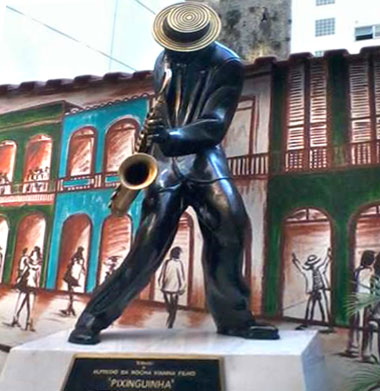 Est&aacute;tuda do Pixinguinha na Travessa do Ouvidor